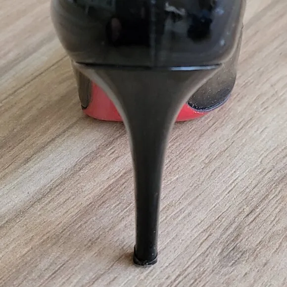 Christian Louboutin Simple Black Patent Pump Shoes Eur. 37