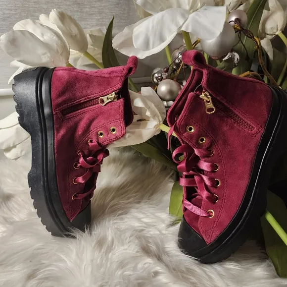 Chuck Taylor All Star Lugged Lift Platform Velvet women shoes size7.5 new