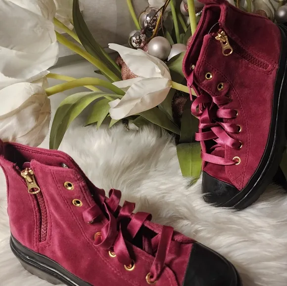 Chuck Taylor All Star Lugged Lift Platform Velvet women shoes size7.5 new