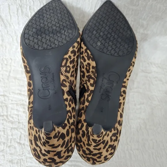 CIRCUS SAM EDELMAN KIRBY Kitten Heel Chic Ankle Boots Women's Leopard Print Sz 6