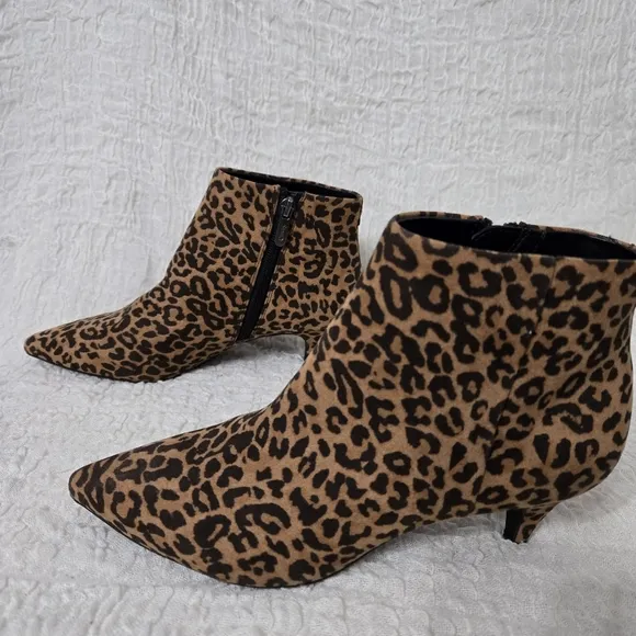 CIRCUS SAM EDELMAN KIRBY Kitten Heel Chic Ankle Boots Women's Leopard Print Sz 6