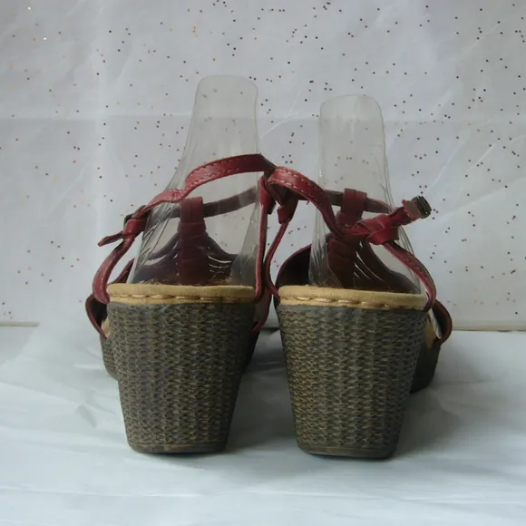 Clarks Bendables Red Woven Ankle strap Sandal - 10