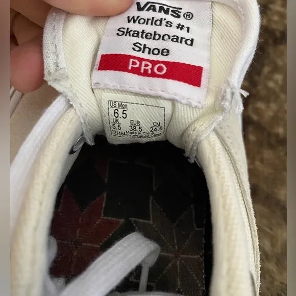 Classic Vans Pro Skate Shoes, M6.5/W8.5 NWOB
