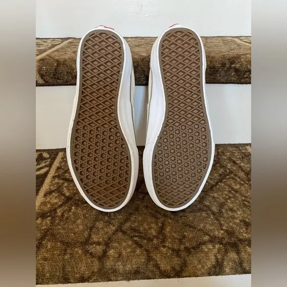 Classic Vans Pro Skate Shoes, M6.5/W8.5 NWOB