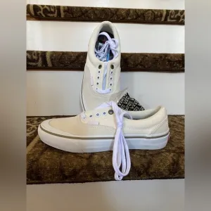 Classic Vans Pro Skate Shoes, M6.5/W8.5 NWOB