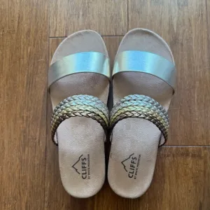 Cliffs by White Mountain Sandals