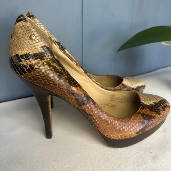 Coach Buffy Python Snake Skin Q645 Leather Heels Size 9.5B
