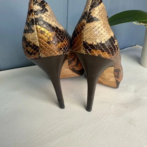 Coach Buffy Python Snake Skin Q645 Leather Heels Size 9.5B