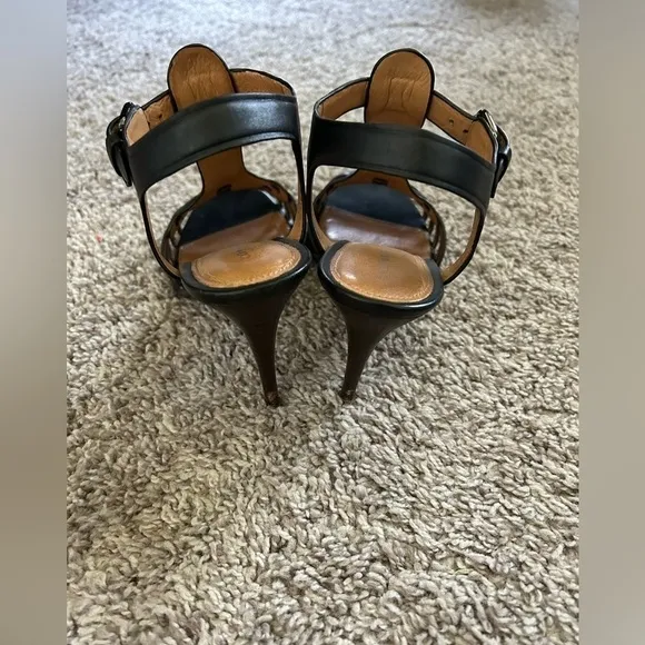 Coach Izzy black leather women Sandals, sz 7.5, woven leather shoes, Kitten heel