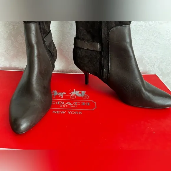 COACH Signature “C” Leather &amp; Suede Brown Boots, EUC