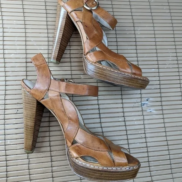 Coach Tamara Vachetta Strappy Heels Women's Shoes Size US 9.5 B Natural. Brown l