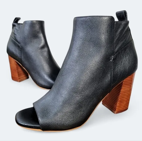 Cole Haan Black Leather Peep Toe Heeled Booties Size 7.5 B