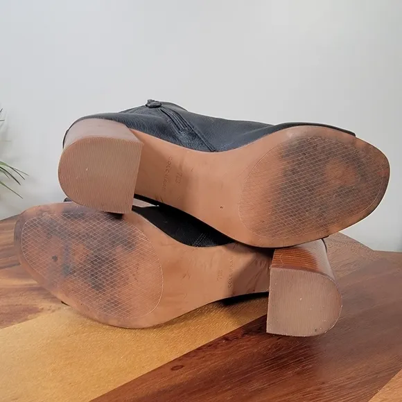 Cole Haan Black Leather Peep Toe Heeled Booties Size 7.5 B