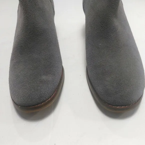 COLE HAAN Gray Suede Ankle Boots Size 8 NWNT