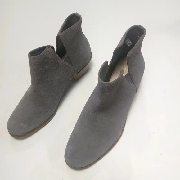 COLE HAAN Gray Suede Ankle Boots Size 8 NWNT