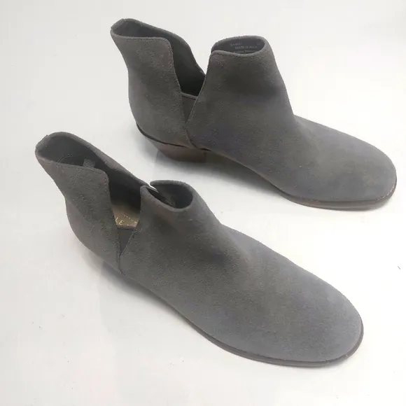 COLE HAAN Gray Suede Ankle Boots Size 8 NWNT
