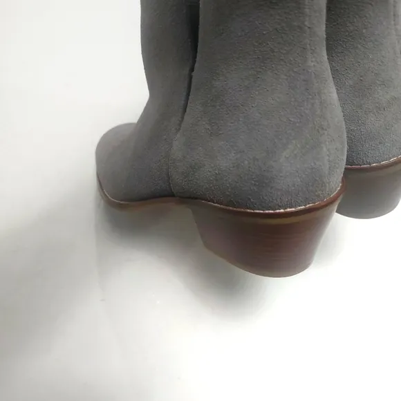 COLE HAAN Gray Suede Ankle Boots Size 8 NWNT
