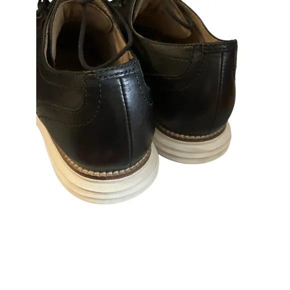Cole Haan Original Wingtip Oxford Black Leather Shoes Size 8 1/2M