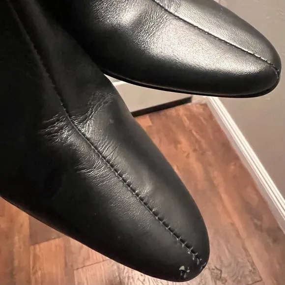 COLIN STUART black leather boots. Size 6.5