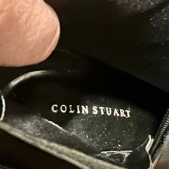 COLIN STUART black leather boots. Size 6.5