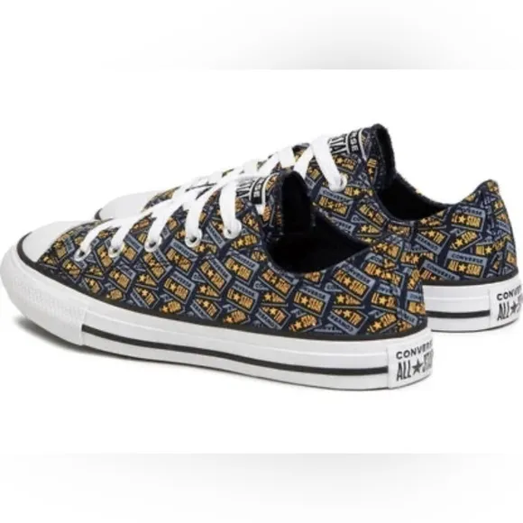 Converse Chuck Taylor All Star Logo Play Sneaker Size 8 Women