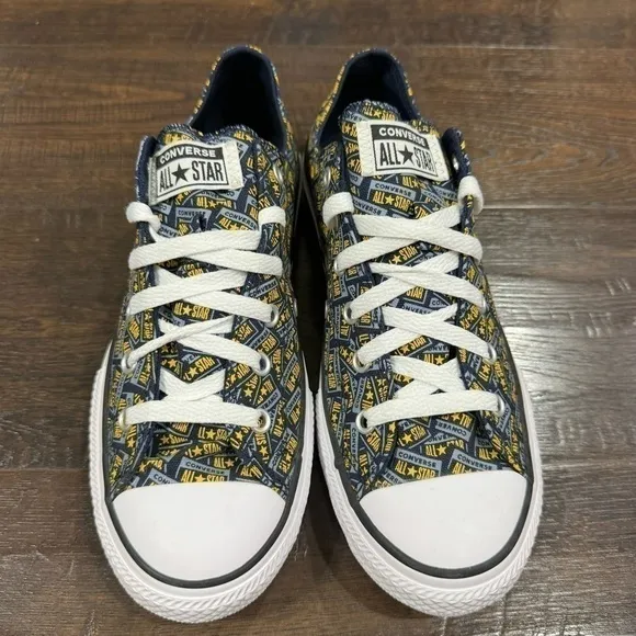 Converse Chuck Taylor All Star Logo Play Sneaker Size 8 Women
