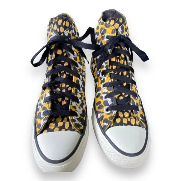 Converse Chuck Taylor high top cheetah Sneaker Wm Size 6