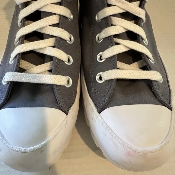 Converse Chuck Taylor Platform Shoes Hi Top Grey Women's Size 11- Slightly Used
