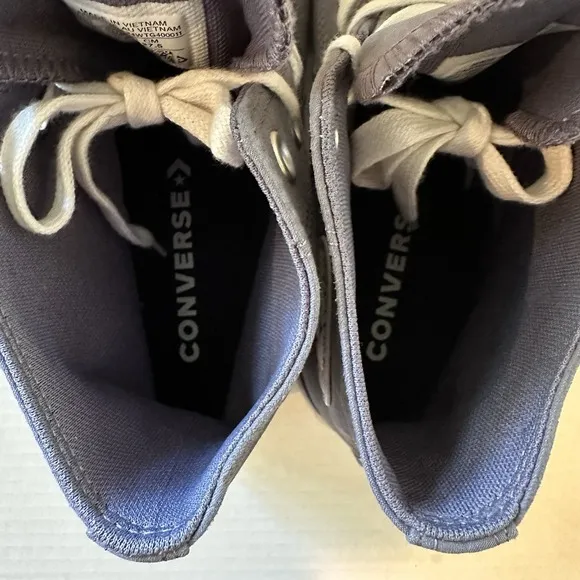 Converse Chuck Taylor Platform Shoes Hi Top Grey Women's Size 11- Slightly Used