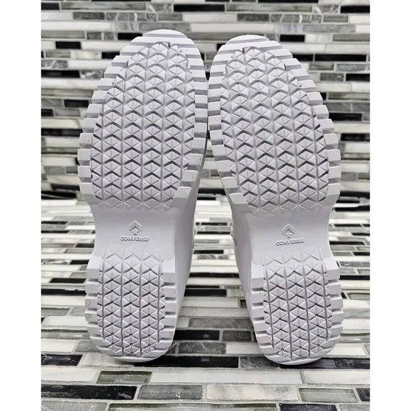 Converse CTAS Lugged 2.0 White Women's Hi-Top Platform Shoes Size 9.5