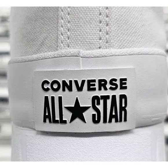Converse CTAS Lugged 2.0 White Women's Hi-Top Platform Shoes Size 9.5