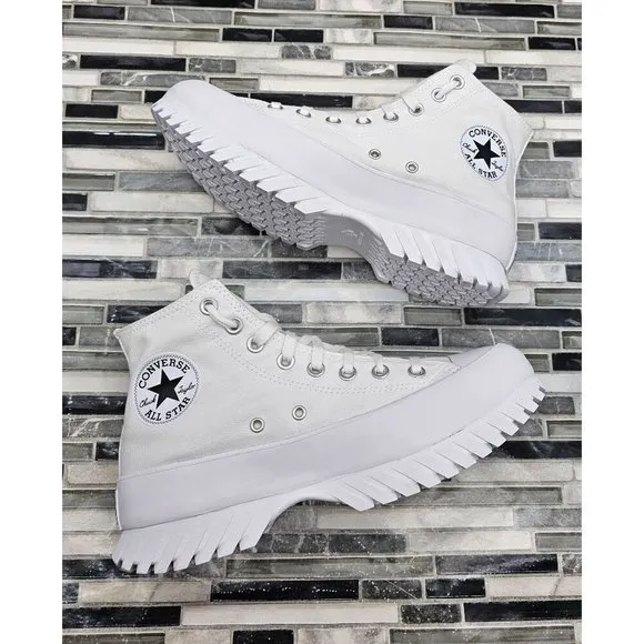 Converse CTAS Lugged 2.0 White Women's Hi-Top Platform Shoes Size 9.5