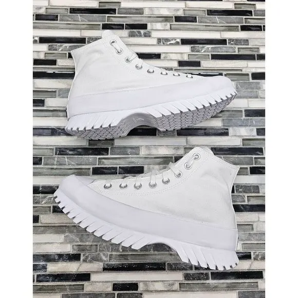 Converse CTAS Lugged 2.0 White Women's Hi-Top Platform Shoes Size 9.5