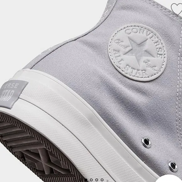 Converse Lift Platform shoes women’s 8.5 ghost town