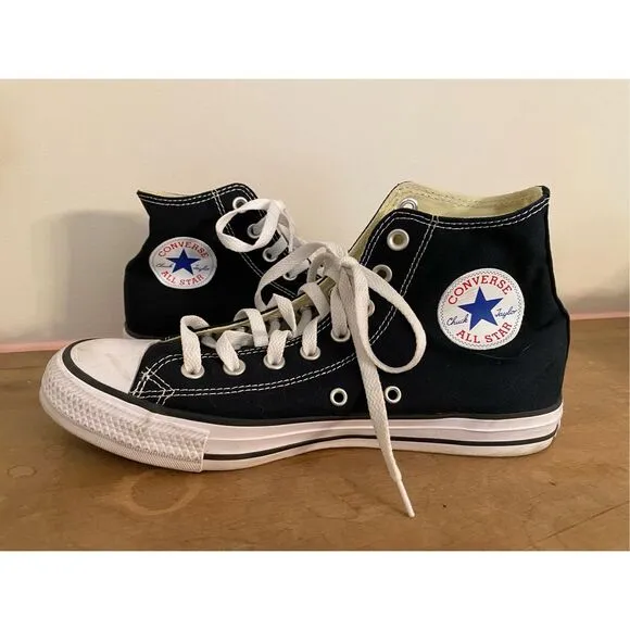 Converse men’s 8 women’s 10 high top sneakers shoes black white