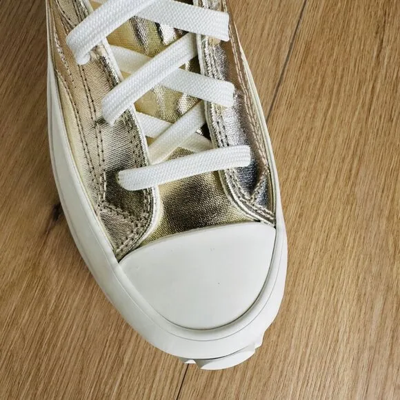 🤩Converse Size 10.5 Women Shoes Run Star Hike Hi Platform Western Gold A10333C
