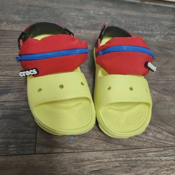 Crocs Classic All Terrain Sandals Yellow with Zipper Pouch  Sz Men’s-5 Women's-7