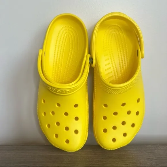 Crocs Classic Lemon Yellow Men's Clog Size 11 #B1863