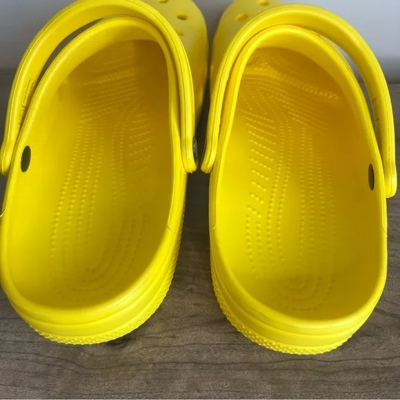 Crocs Classic Lemon Yellow Men's Clog Size 11 #B1863