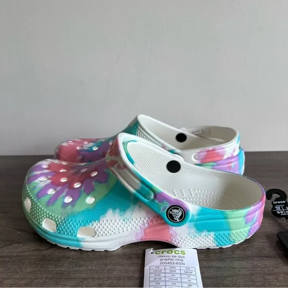 Crocs Classic Tie Dye Unisex Clog (Pink/Purple/Green) Size 6 or 8 #1873