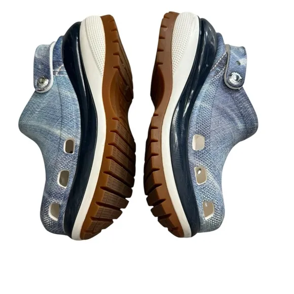 Crocs Women Classic Mega Crush Clog - Blue and Brown- Size 8