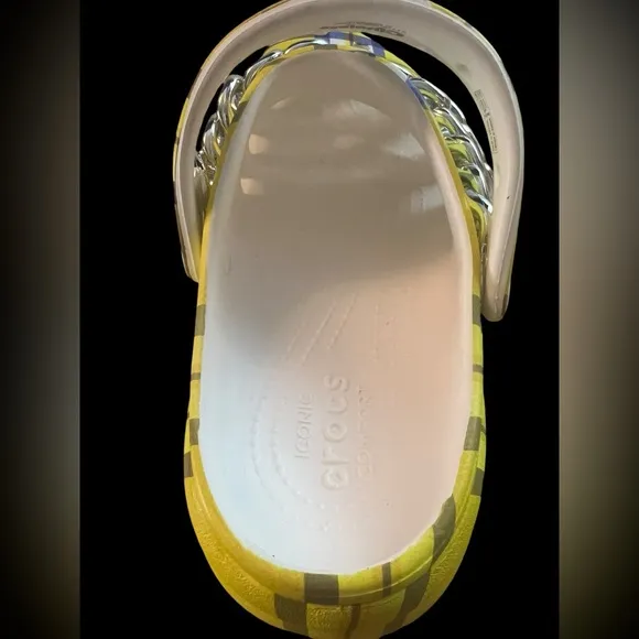 CROCS x Clueless platform yellow plaid women’s clogs Size 10 slip on shoes