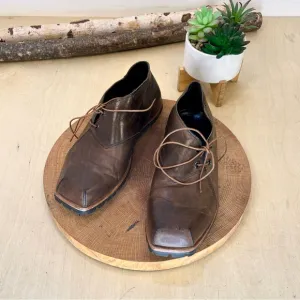 Cydwoq Vintage | School Lace Up Shoes with Vibram soles Size 38.5/8.5
