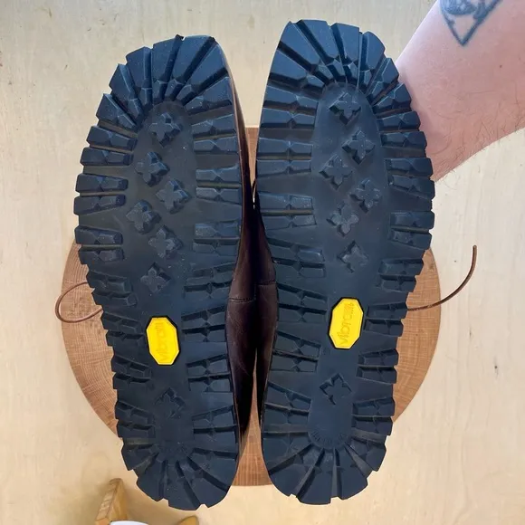 Cydwoq Vintage | School Lace Up Shoes with Vibram soles Size 38.5/8.5