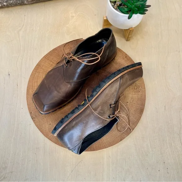 Cydwoq Vintage | School Lace Up Shoes with Vibram soles Size 38.5/8.5