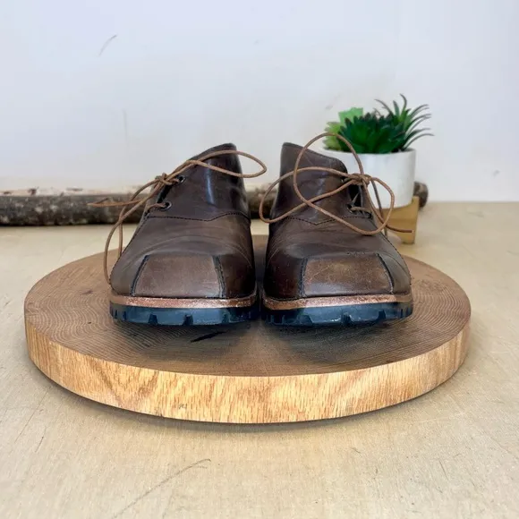 Cydwoq Vintage | School Lace Up Shoes with Vibram soles Size 38.5/8.5