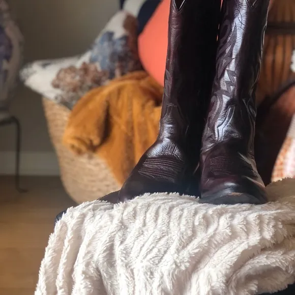 DAN POST Leather Cowboy Boots, Style DP 2112R