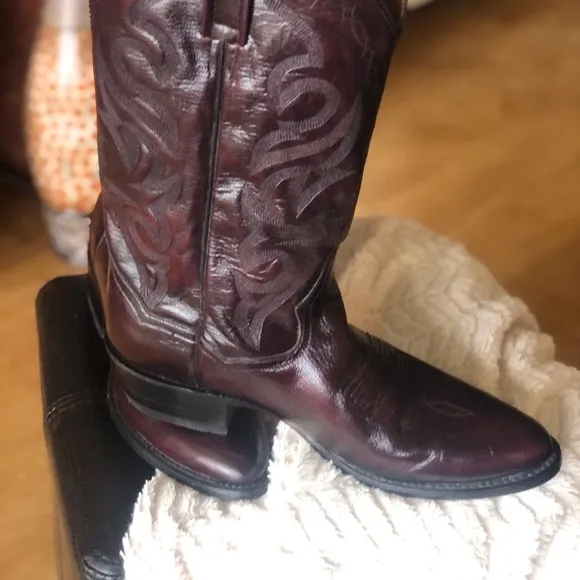 DAN POST Leather Cowboy Boots, Style DP 2112R