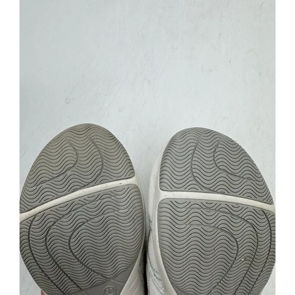 Dansko HAYLEIGH SUEDE Women's NWD Slip On Shoe Ecru EU Size 36 (4855-619434)