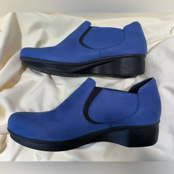 Dansko Leather Heeled Blue Clog Size 39/8